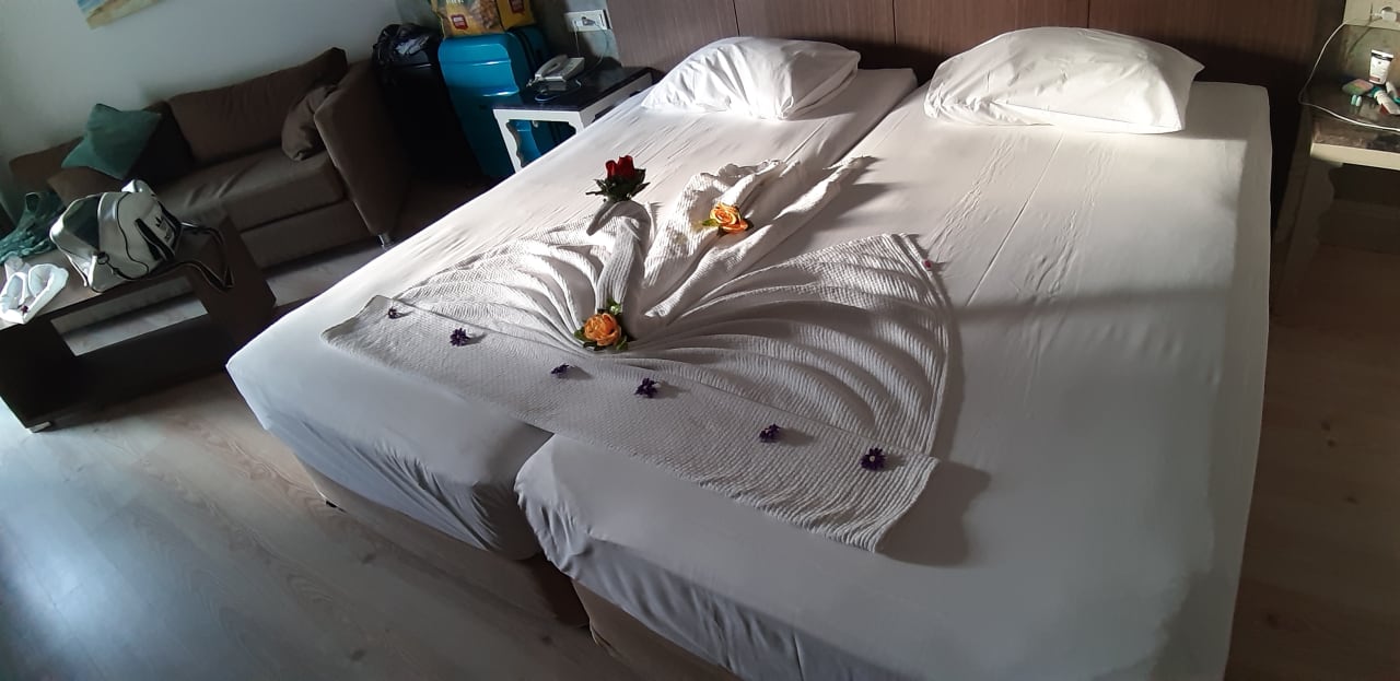 Zimmer Port Side Resort Hotel