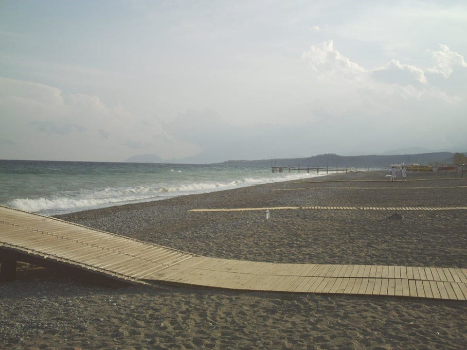 Kiesstrand vom Limak Limra Limak Limra Hotel & Resort