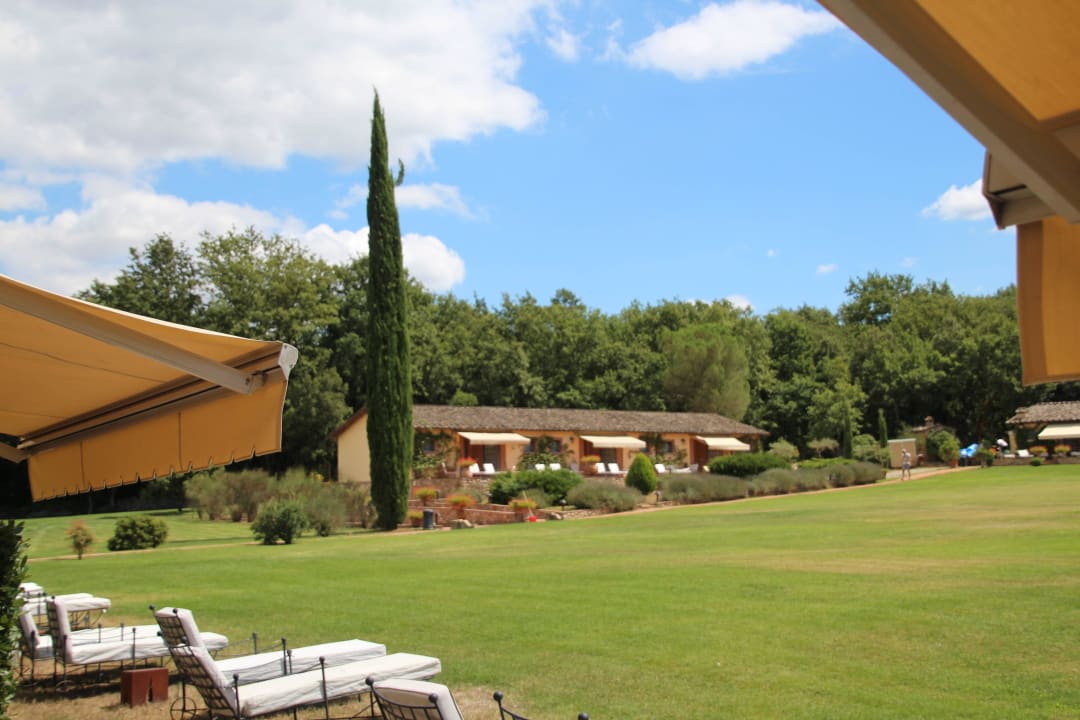 Blick nach Südwesten Hotel Borgo San Luigi