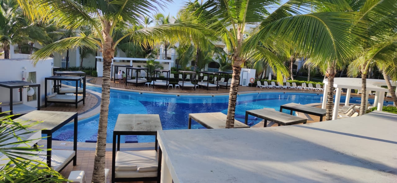 Pool Hotel Riu Palace Bavaro