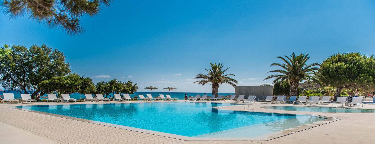 Pool  The Bay Hotel & Suites