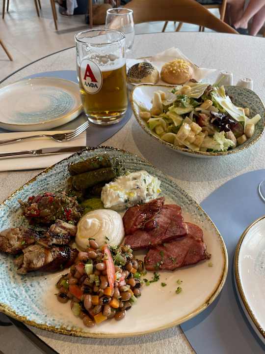 Gastro Oros Luxury Beach Resort