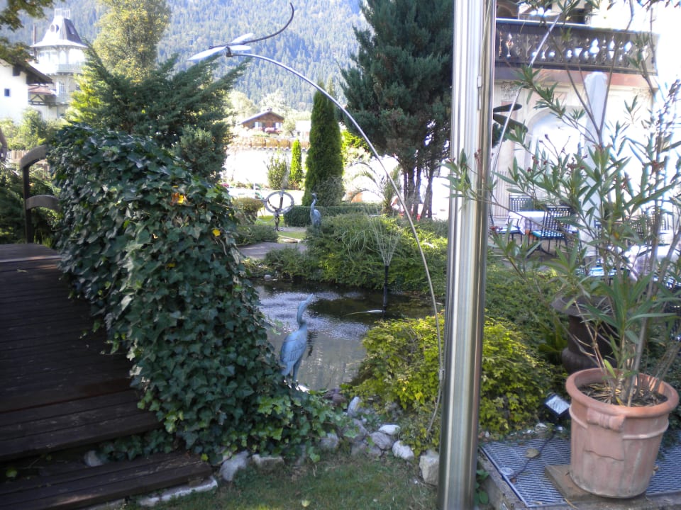 Hier geht es zum Kneipbecken Hotel Edelweiss Garni