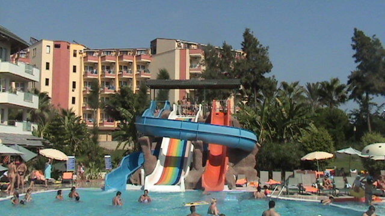 Basen MC Arancia Resort