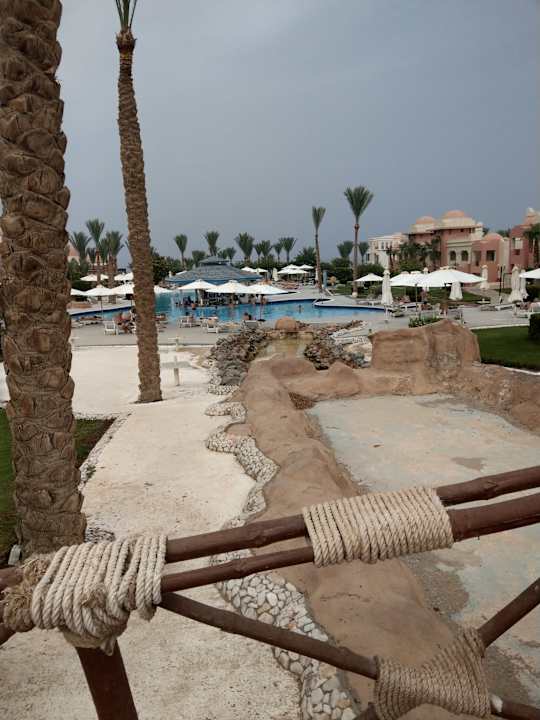 Pool Serenity Alpha Beach