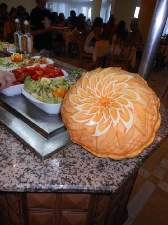 Buffet Hotel El Mouradi Skanes Beach