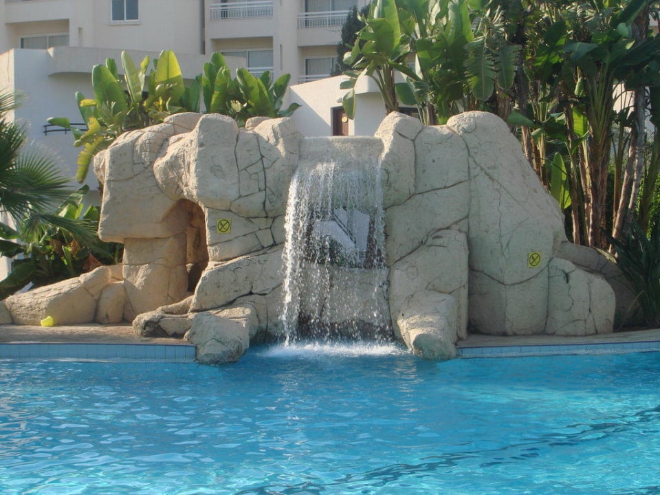 20 m Pool Adams Beach Hotel