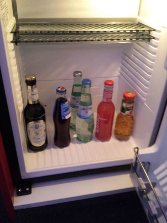 Inhalt der kostenlosen Mini-Bar DORMERO Hotel Hannover