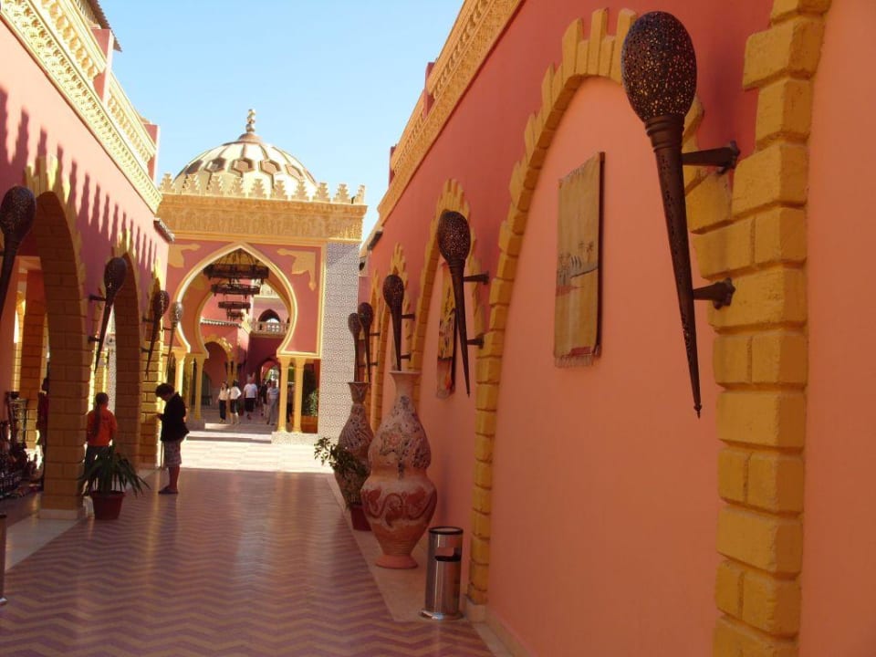 Hotelstraße aus Marmor Pickalbatros Alf Leila Wa Leila Resort - Neverland Hurghada