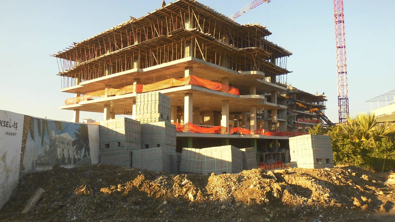 Nach oben bald fertig Side Royal Palace Hotel & Spa