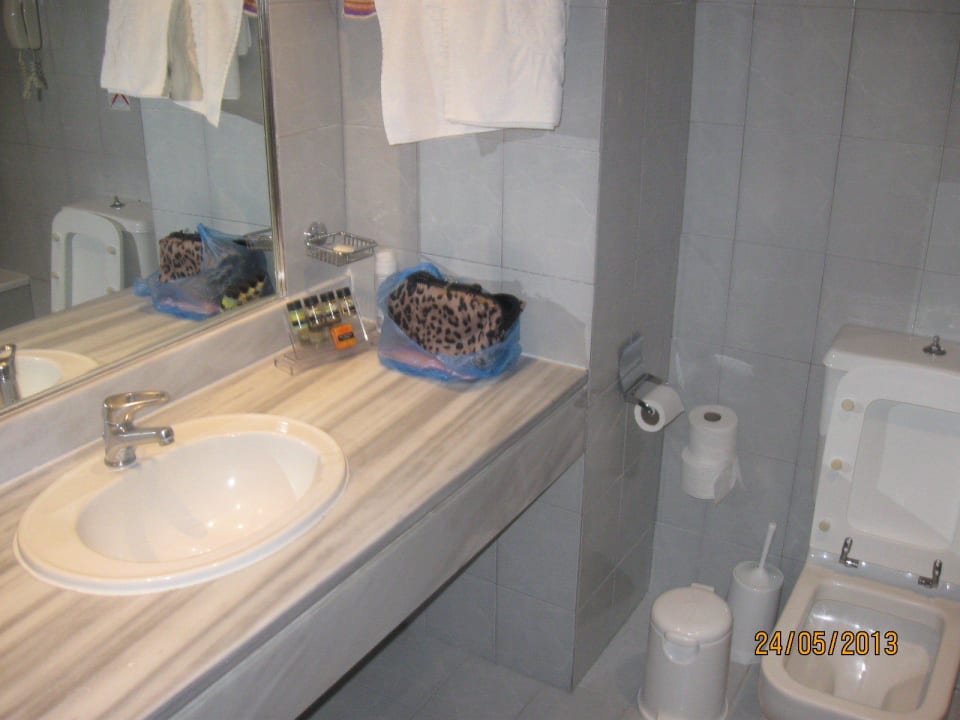 Badezimmer Hotel Kalithea Mare Palace