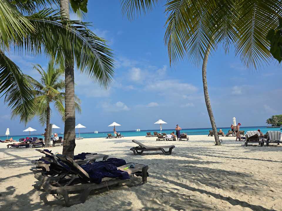 Strand Kuredu Island Resort & Spa