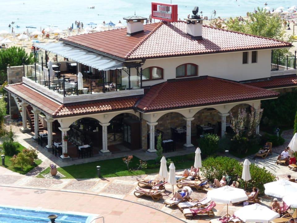 Poolbar mit A la Card Restaurant Helena Sands