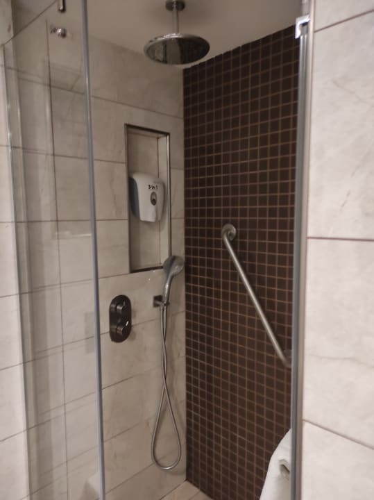 Zimmer Ramada by Wyndham Istanbul Old City