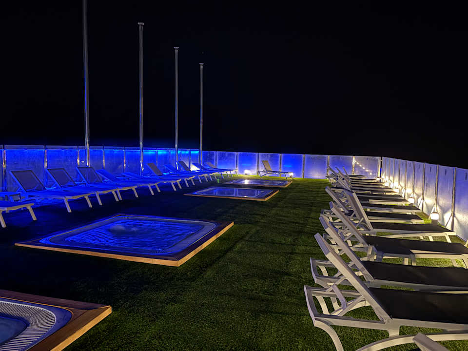 Pool HL Suitehotel Playa del Ingles