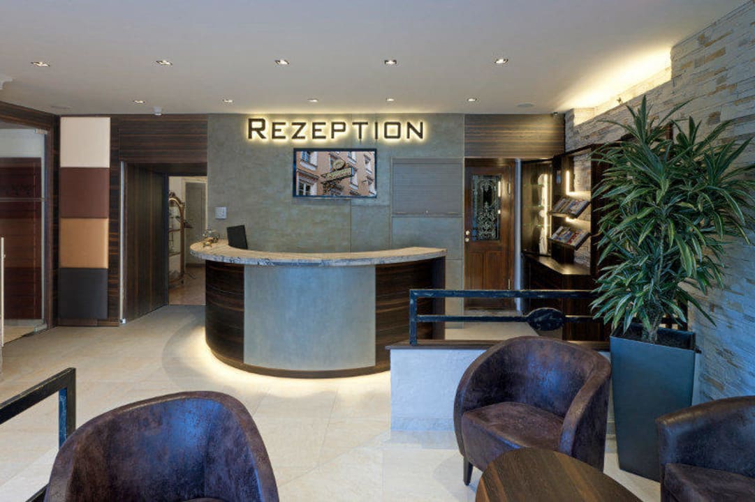 Rezeption Hotel Gasthof Mayrbräu
