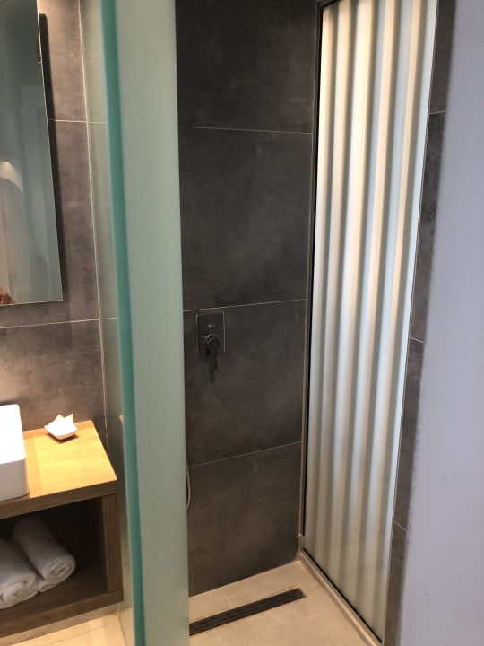 Zimmer Harmony Crest Resort & Spa