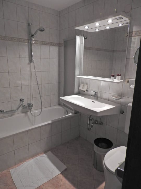Badezimmer Hotel Garni Strasser