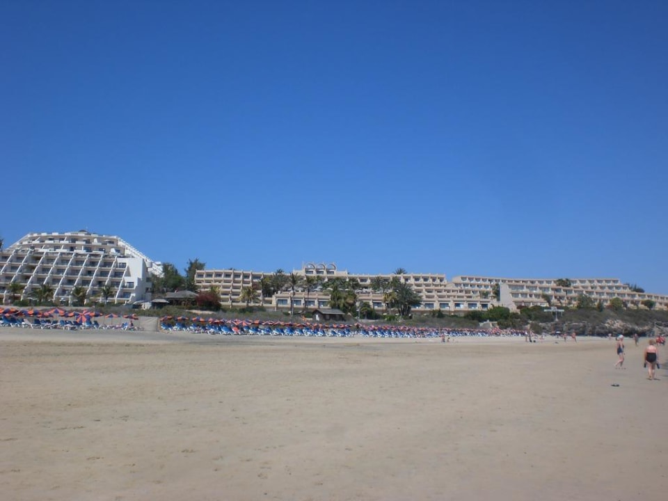 Taro-Komplex vom Strand aus SBH Hotel Taro Beach