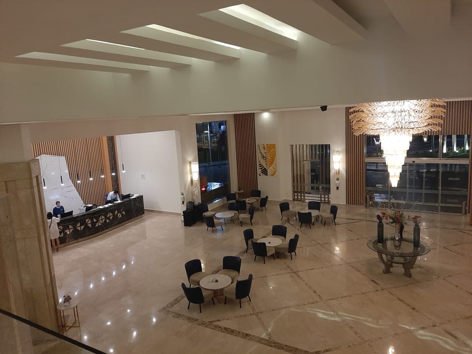 Lobby Beach Albatros Resort