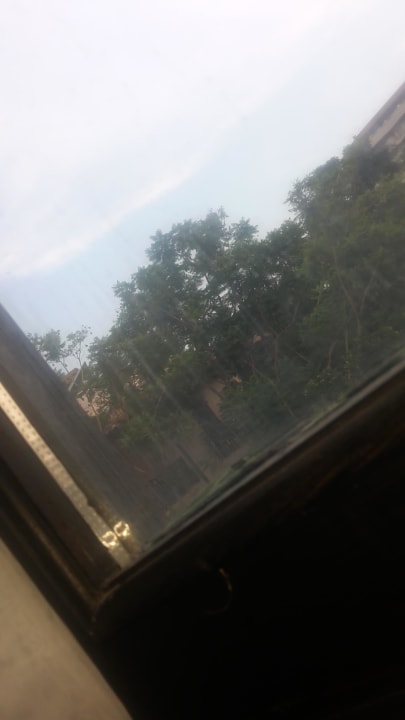 Ausblick trotz dreckigen Scheiben Starlight Resort Hotel