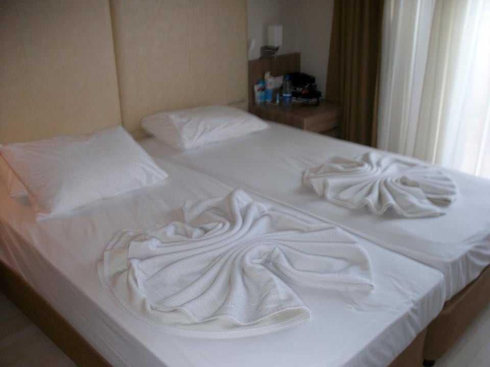 Bett (ohne Trinkgeld) Calimera Hane Garden