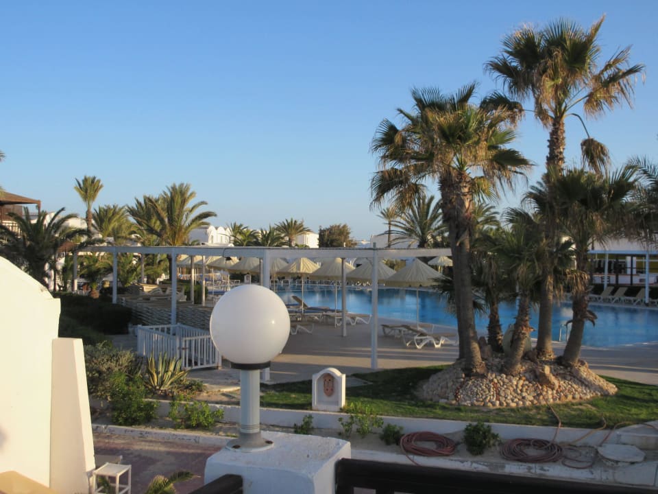 Ansicht vom Strand aus  Hotel Meninx Djerba
