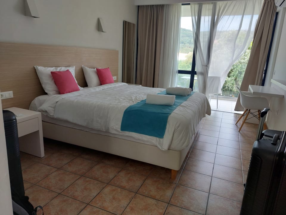 Zimmer Nasos Hotel & Resort