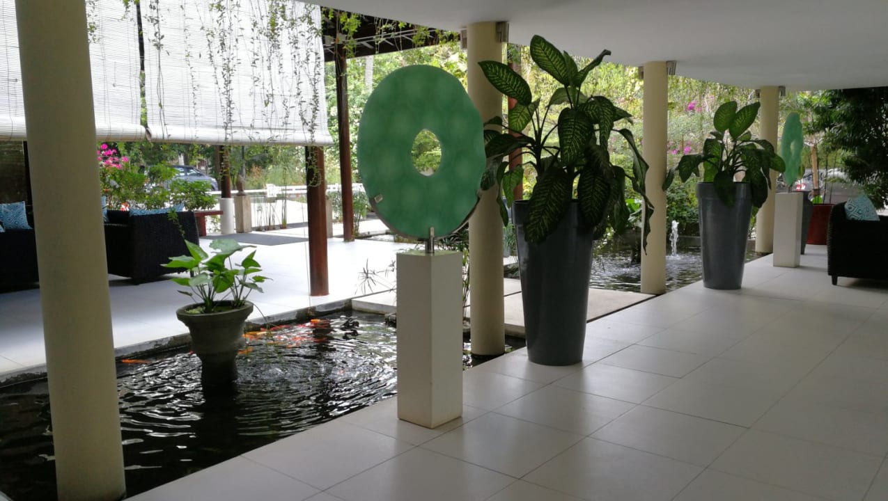 Lobby Living Asia Luxury Resort & Spa
