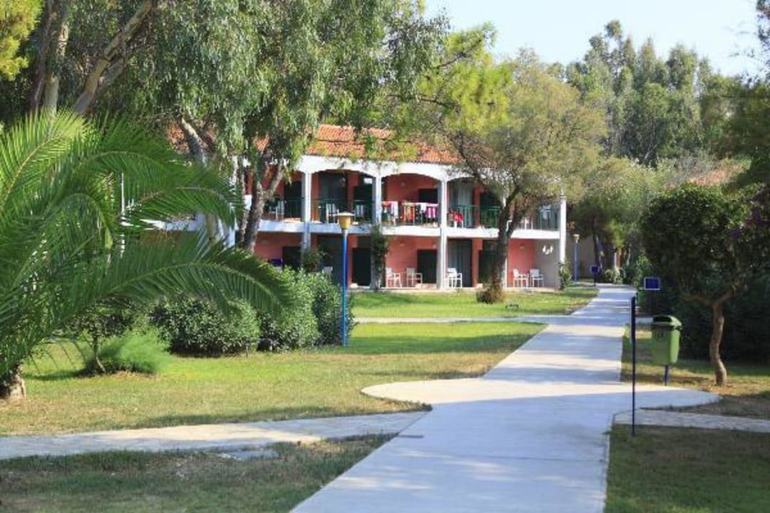 Nebengebäude Domes Aulūs Zante, Autograph Collection