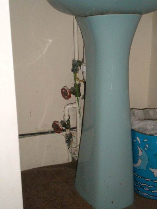 Waschbecken aus Oma's Zeiten Aquarius Hotel