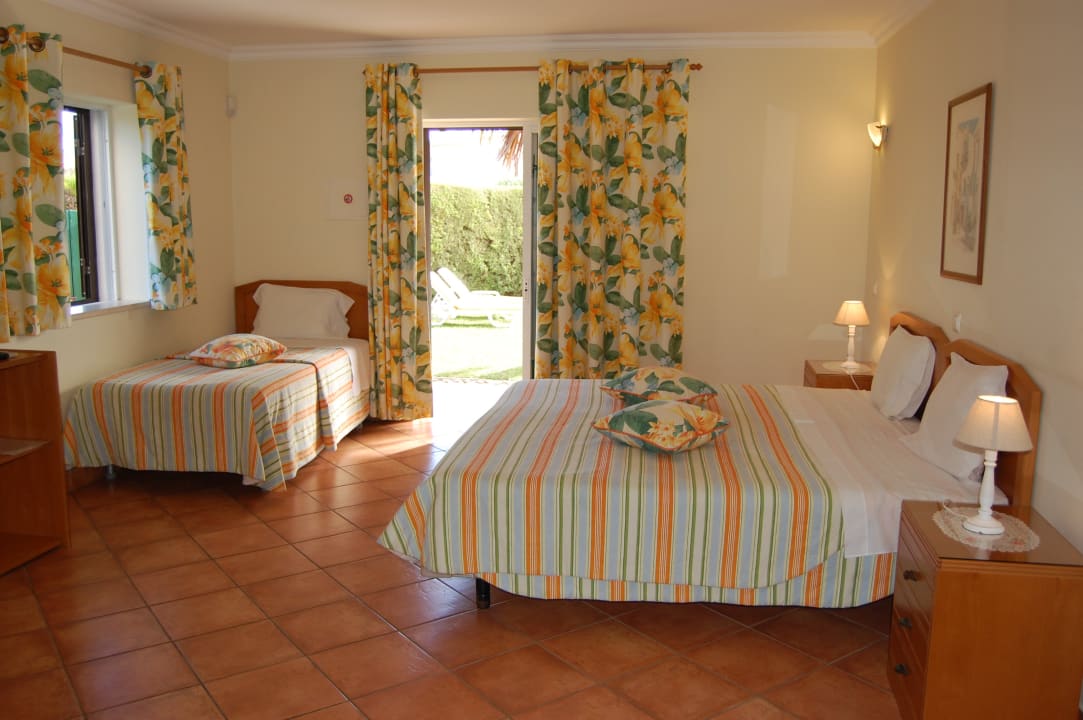 Zimmer Apartments Canavial I & II