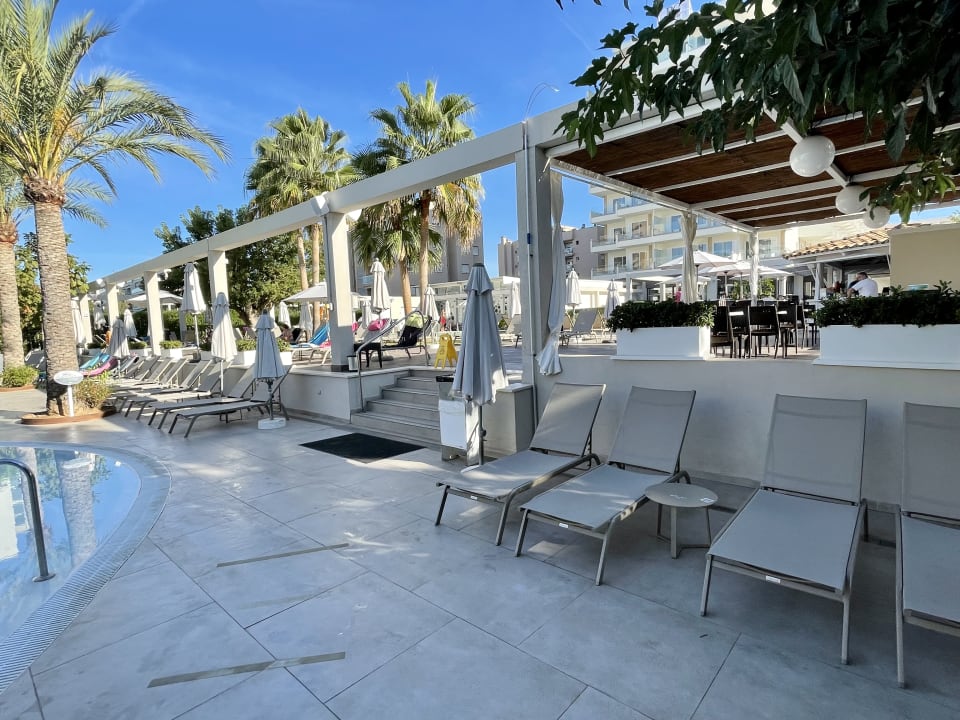 Pool BG Hotel Caballero