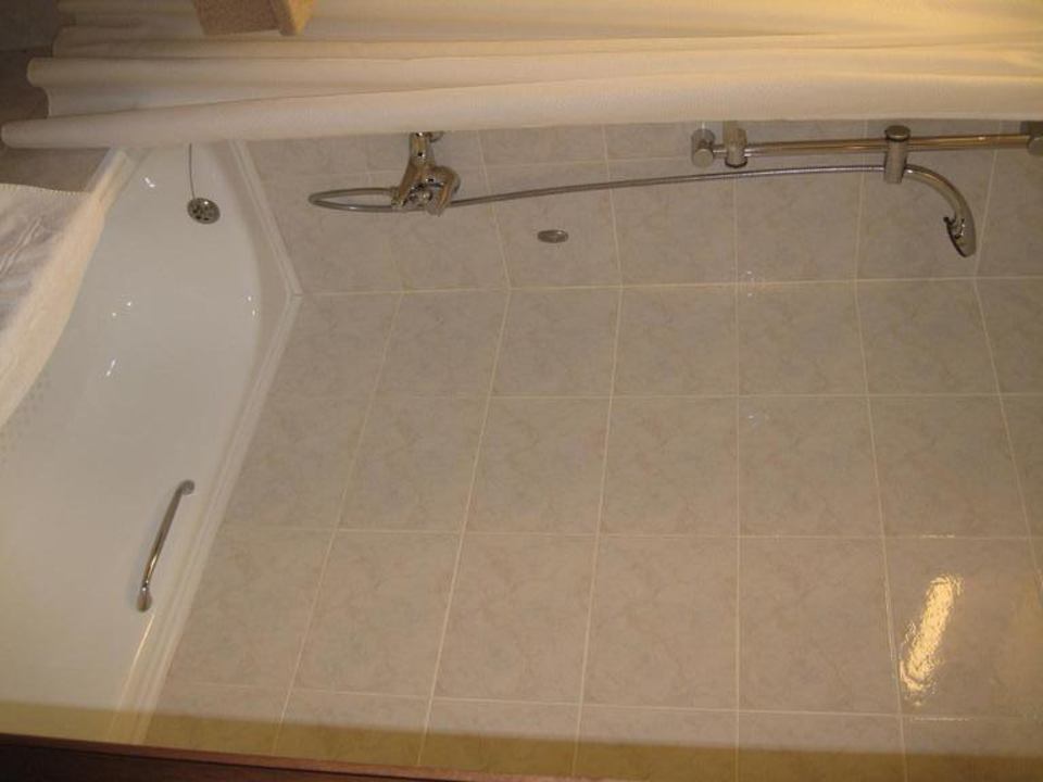 Badewanne mit Dusche Art Hotel Voronezh