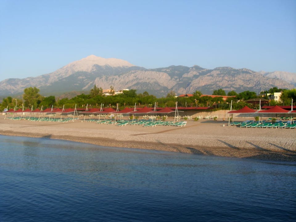 Frühmorgens am Strand Limak Limra Hotel & Resort