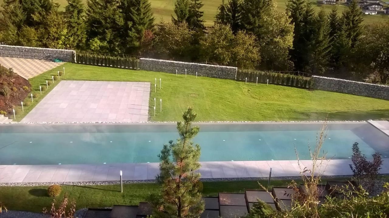 Schwimmerbecken Sonklarhof