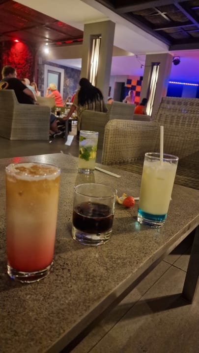 Gastro Crystals Beach Resort Belle Mare, a member of Radisson Individuals