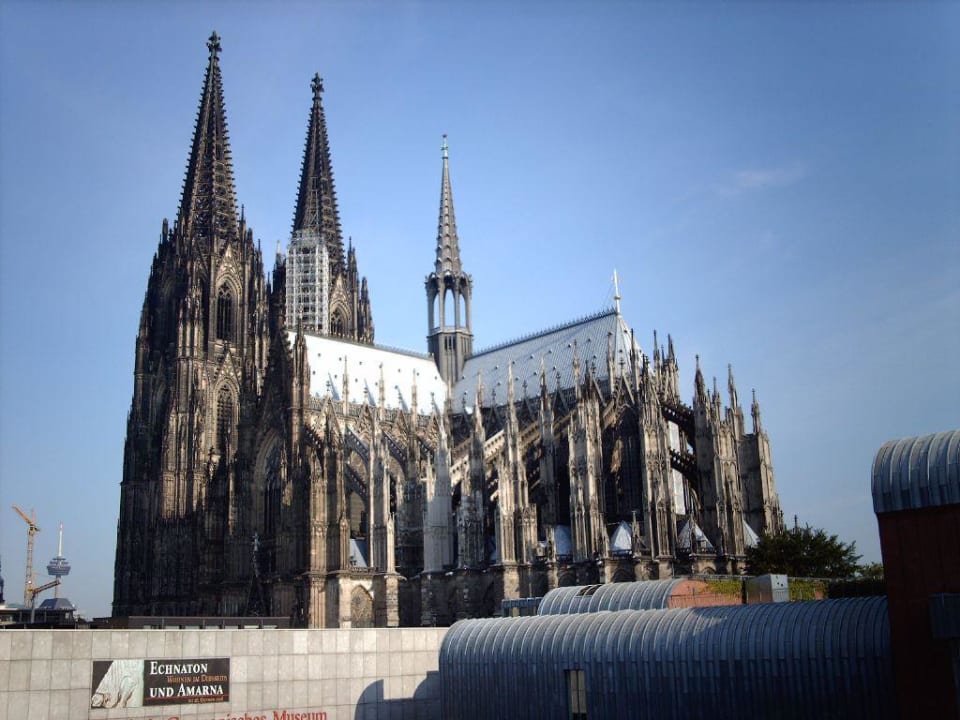 Blick vom Zimmer Hotel Mondial am Dom Cologne- MGallery