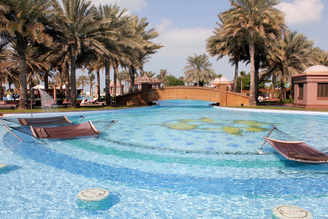 East Wing Pool Emirates Palace Mandarin Oriental