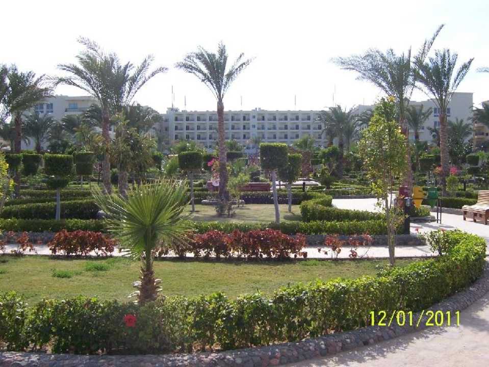 Внутренняя територия Riviera Aqua Park Resort