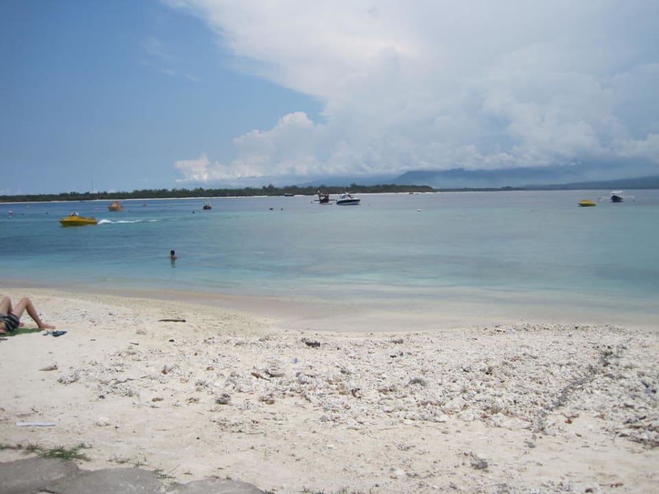 Strand Hotel Vila Ombak