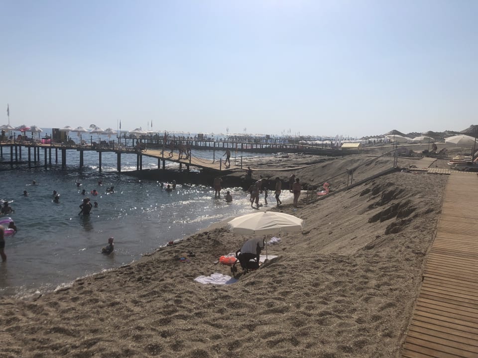 Strand Club Dizalya