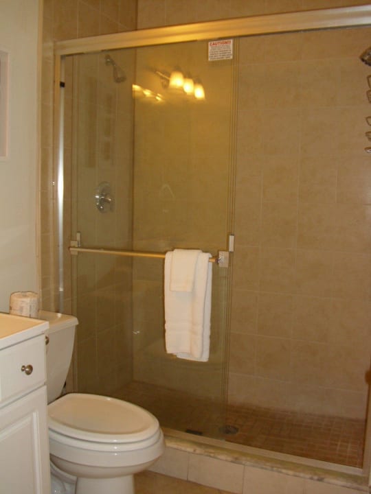 Bad Hotel Barefoot Beach Resort