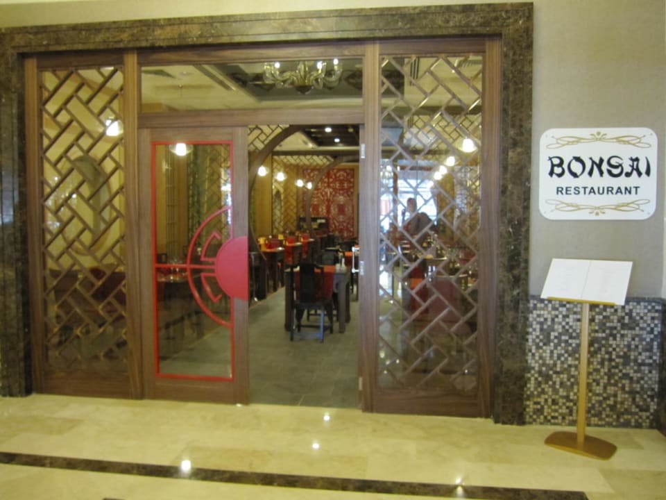 Bonsai restaurant Diamond Excellence Resort & Spa