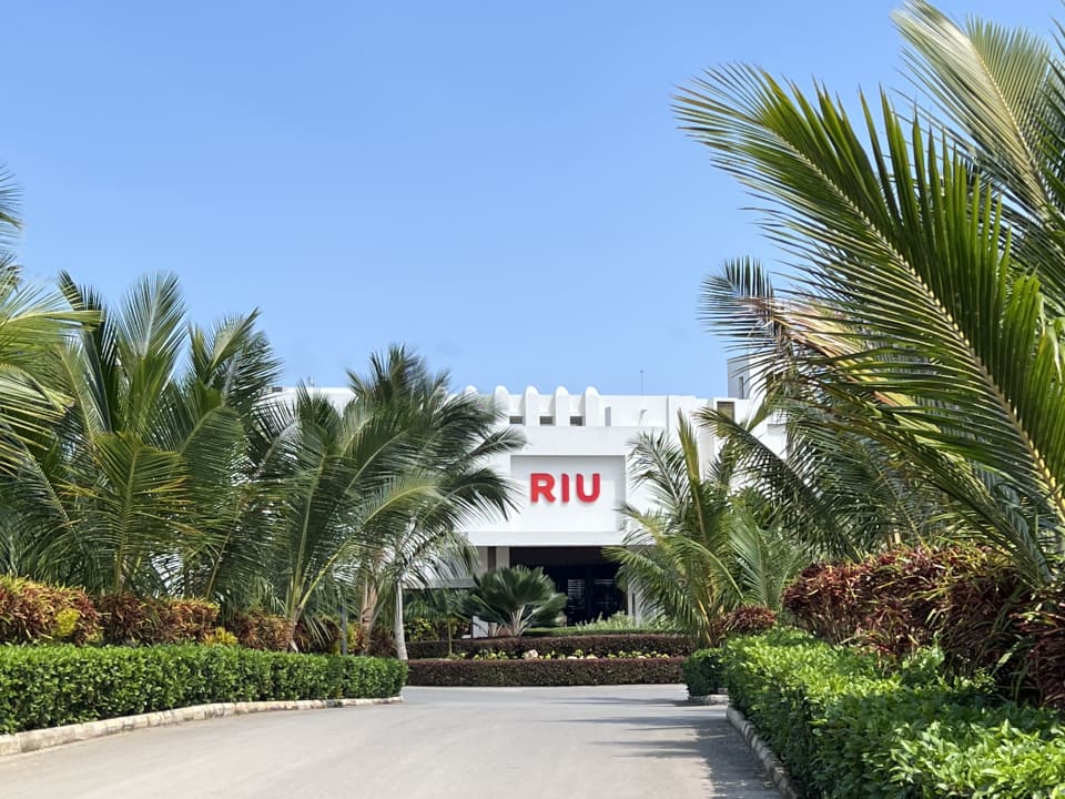 Außenansicht Hotel Riu Jambo