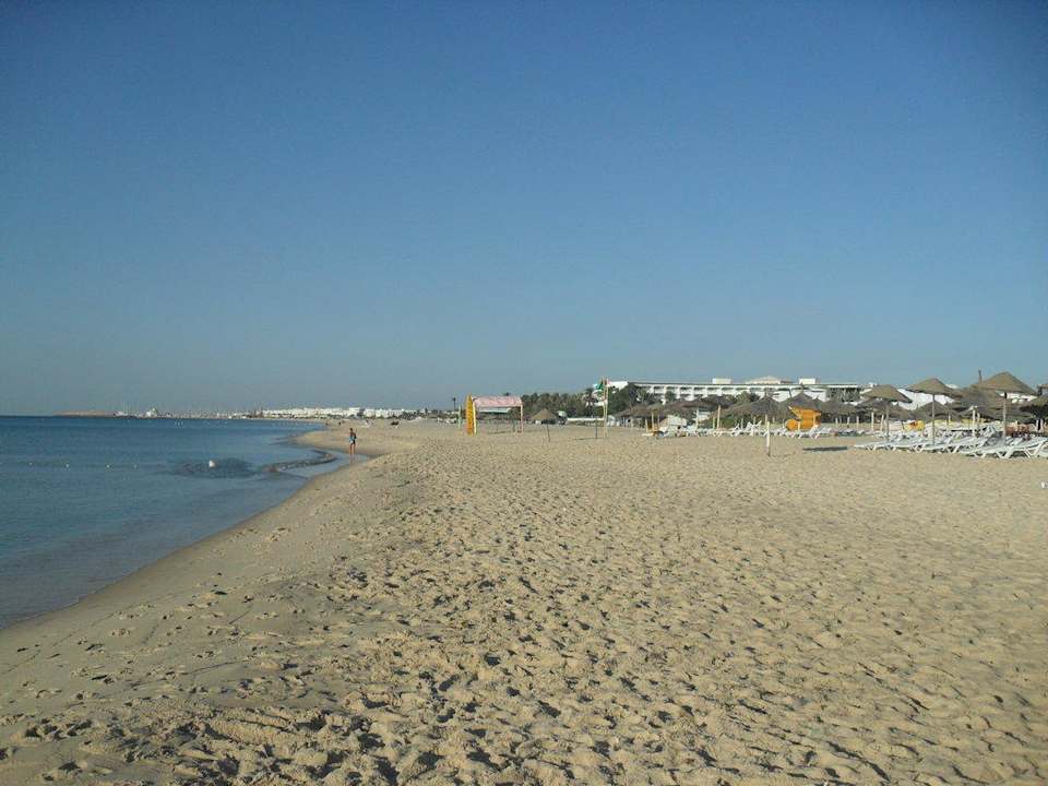 Strand Hotel Nesrine