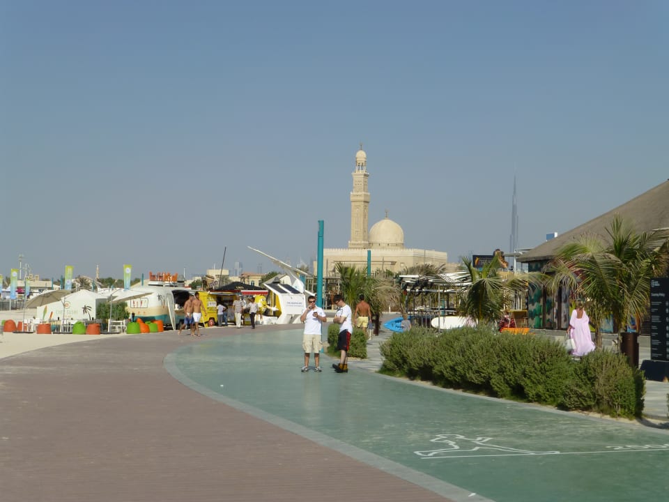 Strand Rose Rayhaan by Rotana