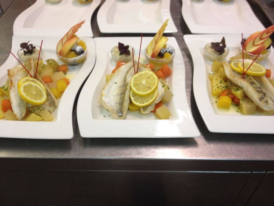 Essen für Gäste im Hotel Alpina Kappl Hotel Alpina