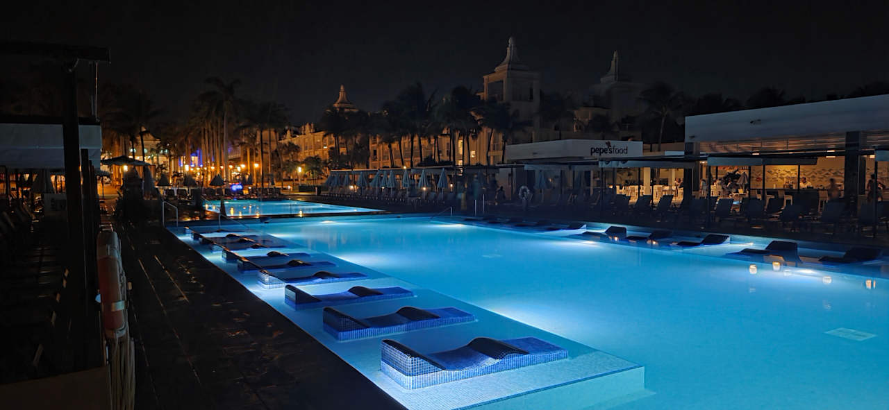 Pool Hotel Riu Palace Riviera Maya