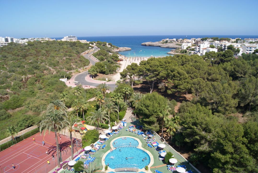 Blick zur Poolanlage Grupotel Cala Marsal Nature Hotel